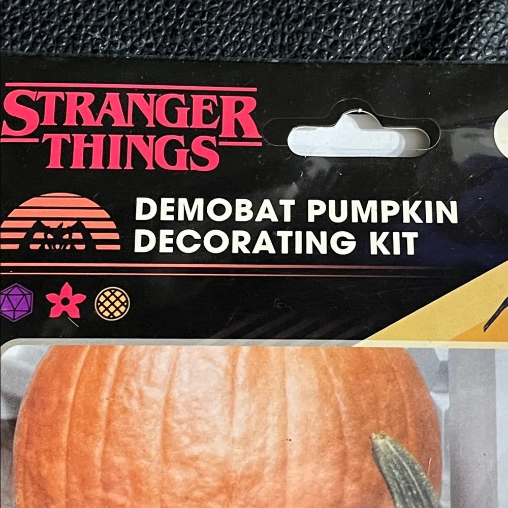 Stranger Things Pumpkin Decorating Kit - Demobat Halloween - 12 Pcs